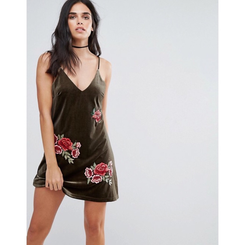 Olive Green Velvet Floral Appliqué Dress w| choker